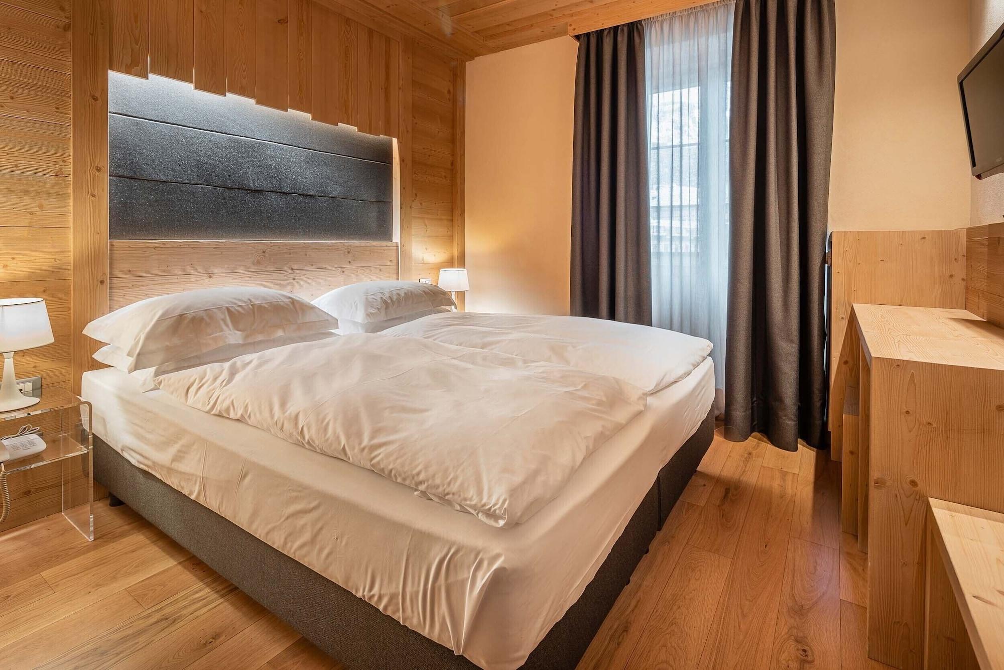 Parc Hotel Victoria Cortina d'Ampezzo Exterior photo