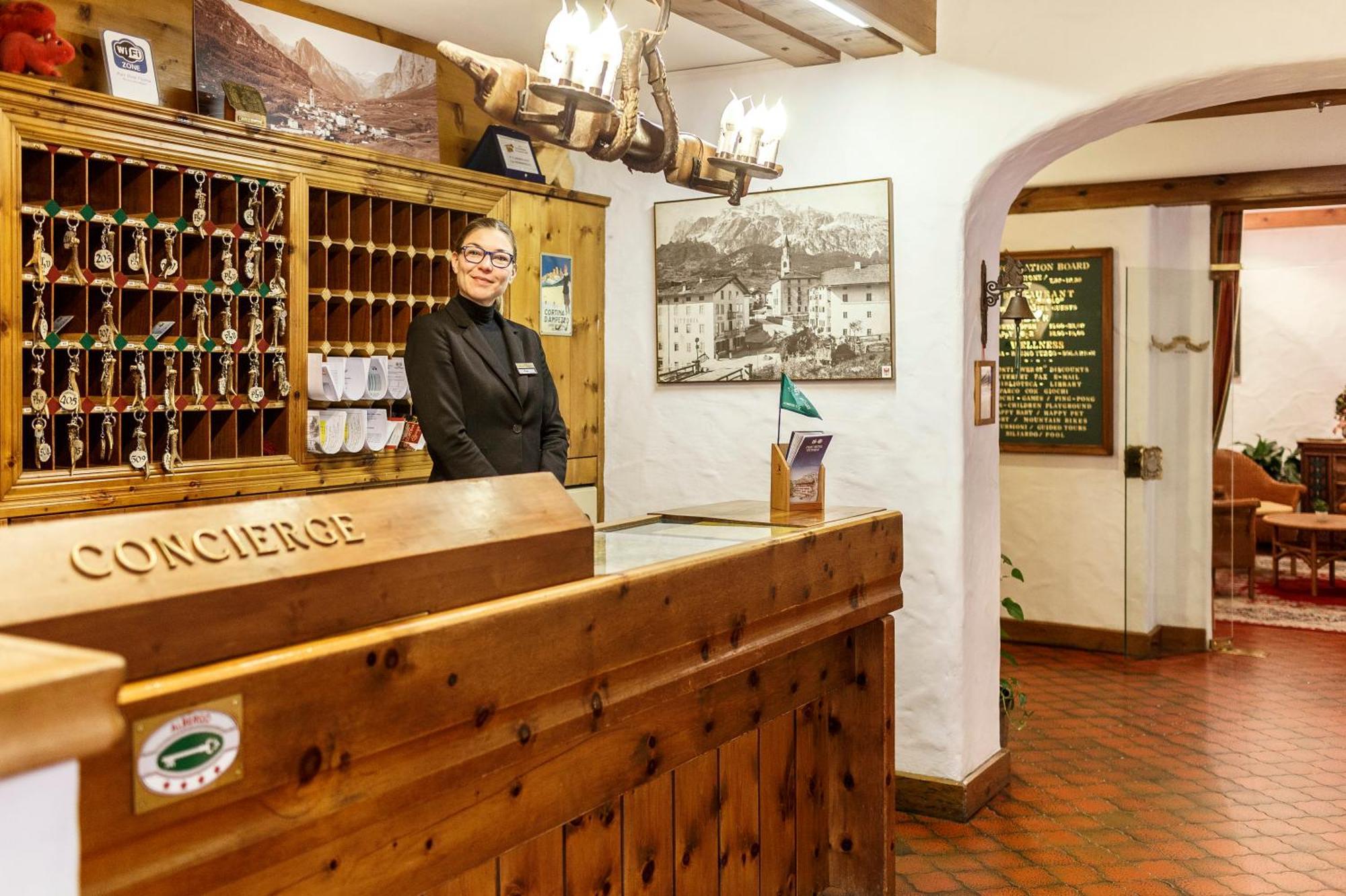 Parc Hotel Victoria Cortina d'Ampezzo Exterior photo